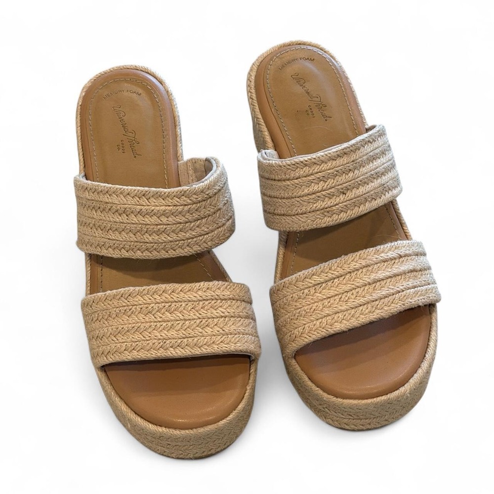 Universal Thread tan platform espadrille sandals